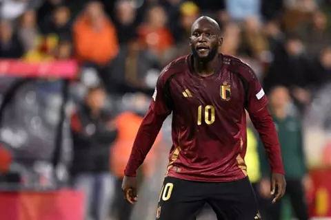 هزم أسطورة عربية.. لوكاكو يتقدم في سباق الهدافين الدوليين بتاريخ كرة القدم